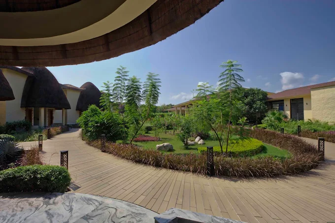 Luxury hotel in Gurugram with corporate views